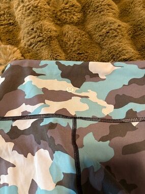 lululemon athletica Camouflage Leggings in Teal, Brown, Cream